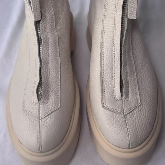 THE ROW Textured-nubuck platform ankle boots - Picture 3 of 12